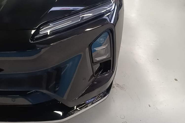 Used Nio ES6 2025 75 kWh Left Front Headlight
