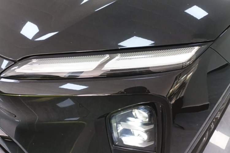 Used Nio ES6 2025 75 kWh Left Front Headlight