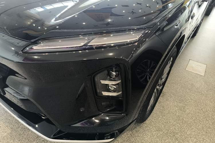 Used Nio ES6 2025 75 kWh Left Front Headlight