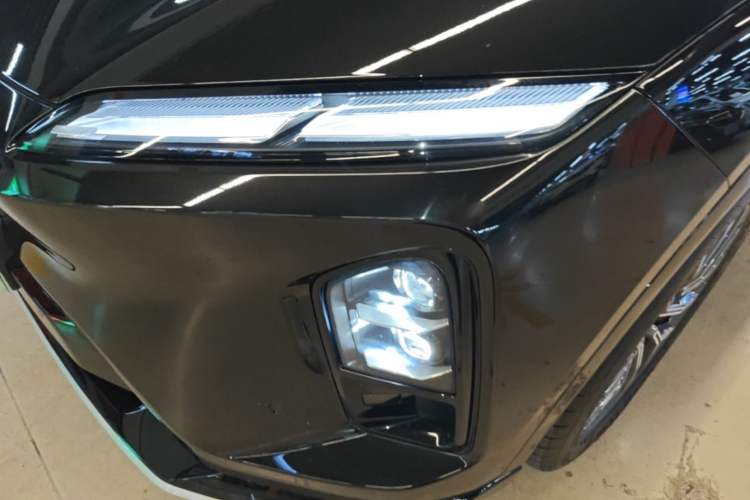 Used Nio ES6 2025 75 kWh Left Front Headlight