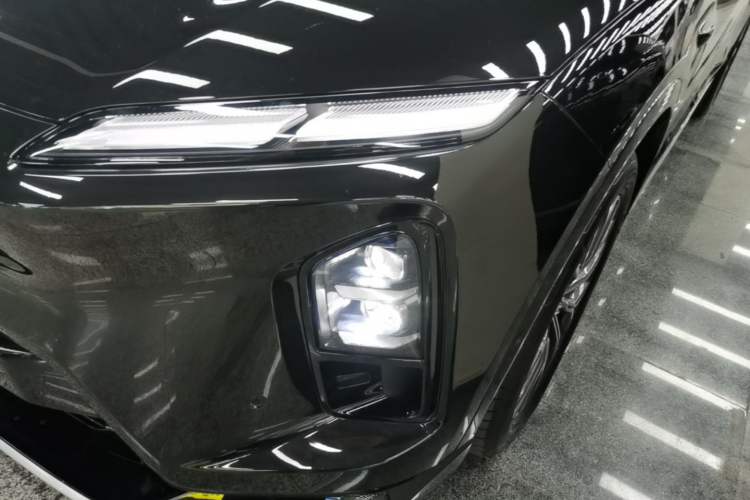 Used Nio ES6 2025 75 kWh Left Front Headlight