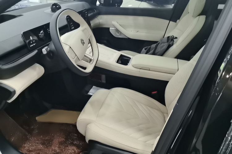 Used Nio ES6 2025 Model 100kWh 300,000th Anniversary Edition Left Front Seat
