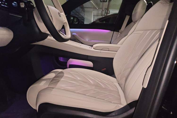 Used Nio ES6 2025 75 kWh Left Front Seat