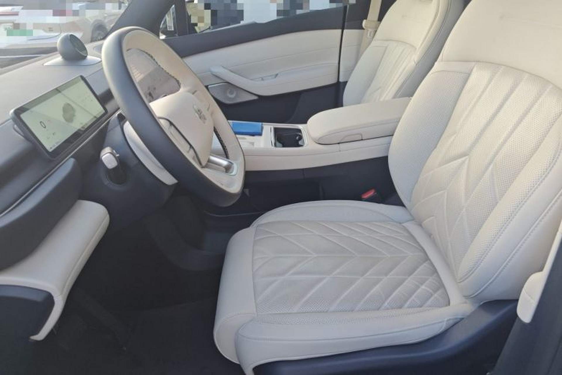 Used Nio ES6 2025 75 kWh Left Front Seat