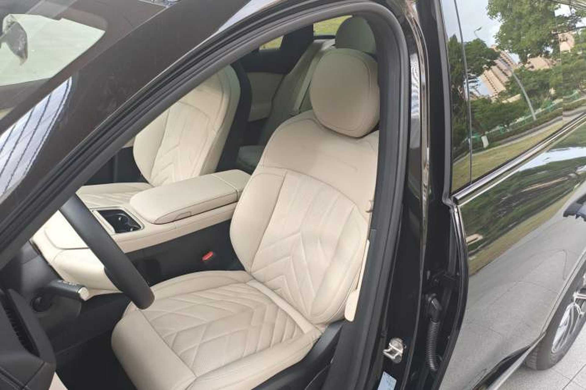 Used Nio ES6 2025 75 kWh Left Front Seat