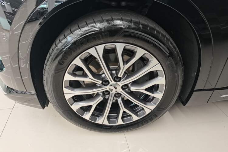 Used Nio ES6 2025 75 kWh Left Front Wheel Hub
