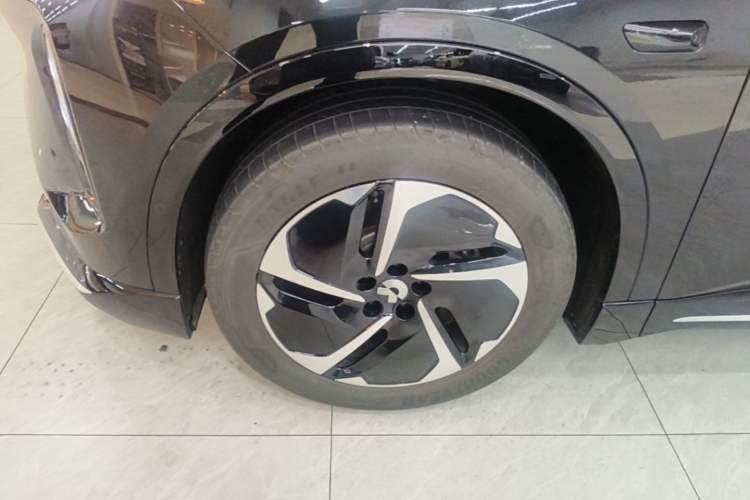 Used Nio ES6 2025 75 kWh Left Front Wheel Hub