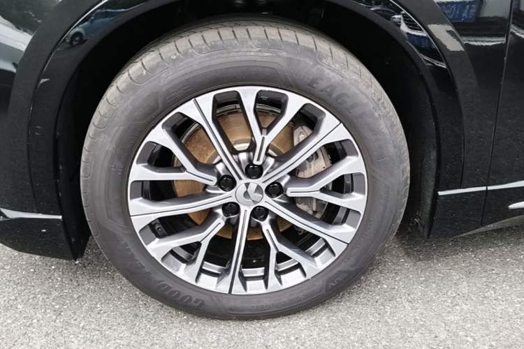 Used Nio ES6 2025 75 kWh Left Front Wheel Hub