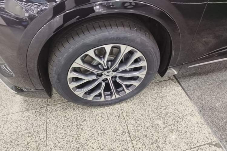 Used Nio ES6 2025 75 kWh Left Front Wheel Hub
