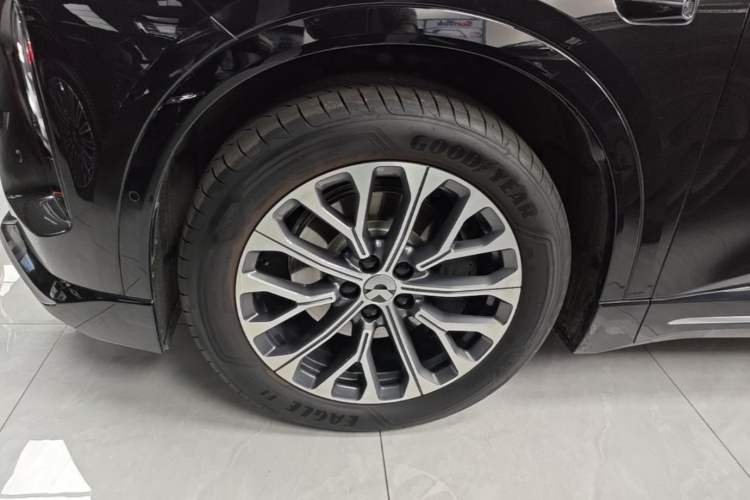 Used Nio ES6 2025 75 kWh Left Front Wheel Hub
