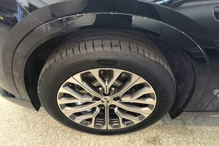 Used Nio ES6 2025 75 kWh Left Front Wheel Hub