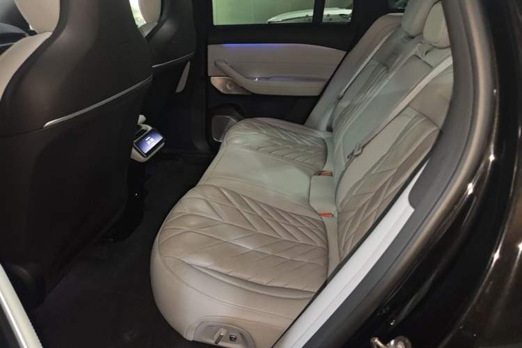 Used Nio ES6 2025 75 kWh Left Rear Seat