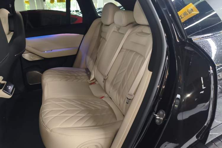 Used Nio ES6 2025 75 kWh Left Rear Seat