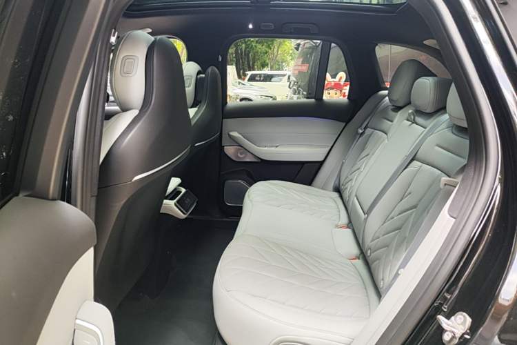 Used Nio ES6 2025 75 kWh Left Rear Seat
