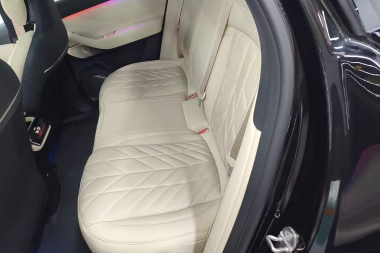 Used Nio ES6 2025 75 kWh Left Rear Seat