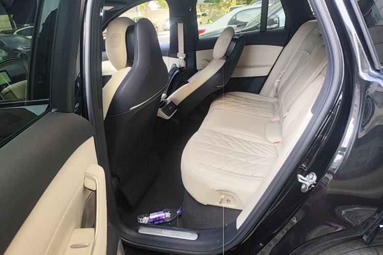 Used Nio ES6 2025 75 kWh Left Rear Seat
