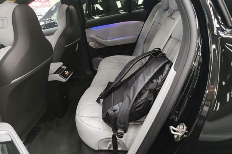 Used Nio ES6 2025 75 kWh Left Rear Seat