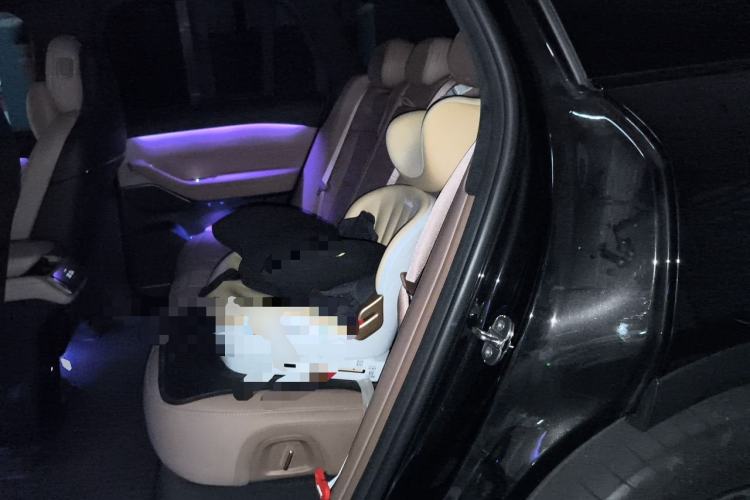 Used Nio ES6 2025 75 kWh Left Rear Seat