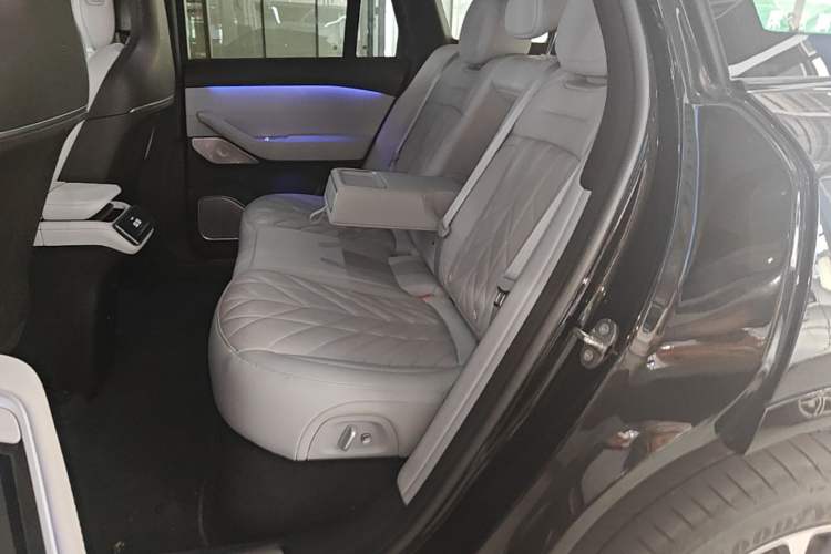 Used Nio ES6 2025 75 kWh Left Rear Seat