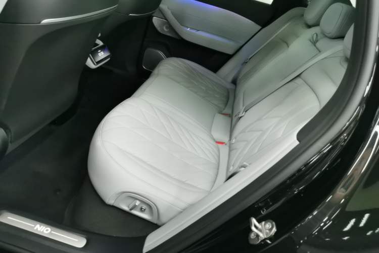Used Nio ES6 2025 75 kWh Left Rear Seat