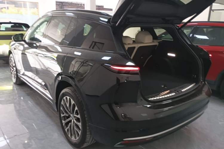 Used Nio ES6 2025 75 kWh Rear Left 45 Deg