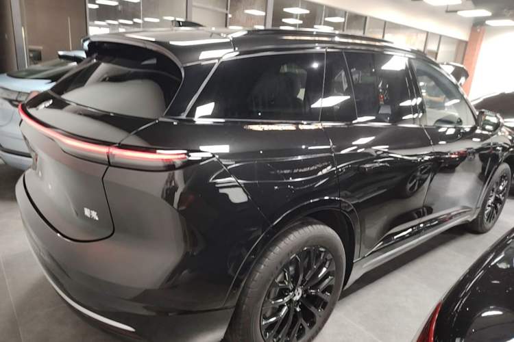 Used Nio ES6 2025 75 kWh Rear Right 45 Deg