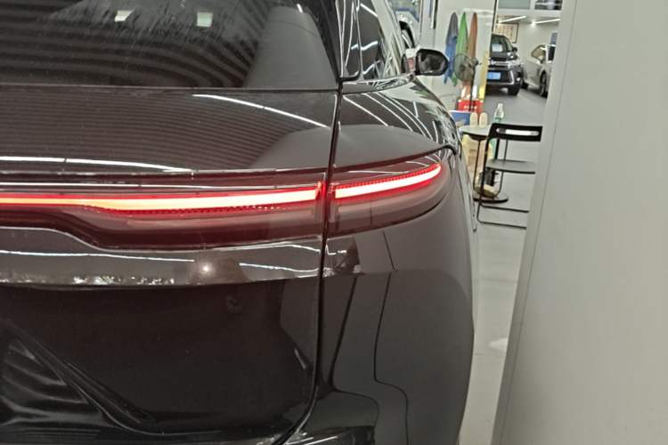 Used Nio ES6 2025 75 kWh Right Rear Taillight
