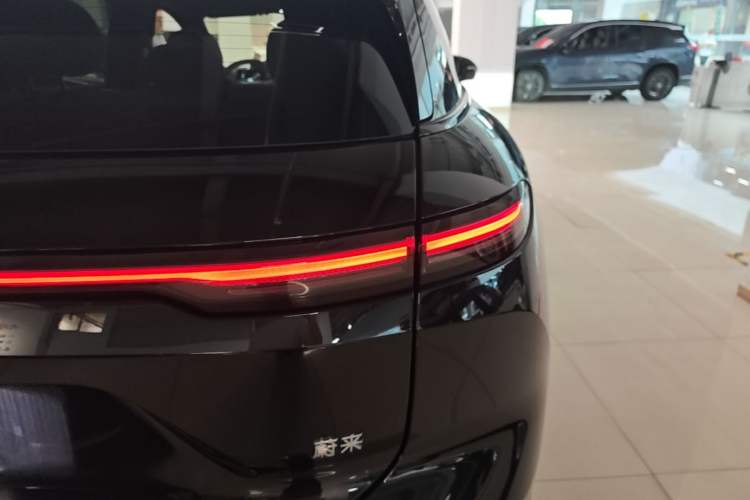 Used Nio ES6 2025 75 kWh Right Rear Taillight