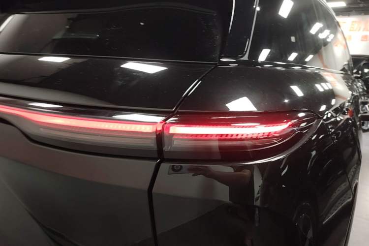 Used Nio ES6 2025 75 kWh Right Rear Taillight