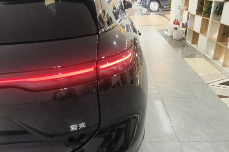 Used Nio ES6 2025 75 kWh Right Rear Taillight