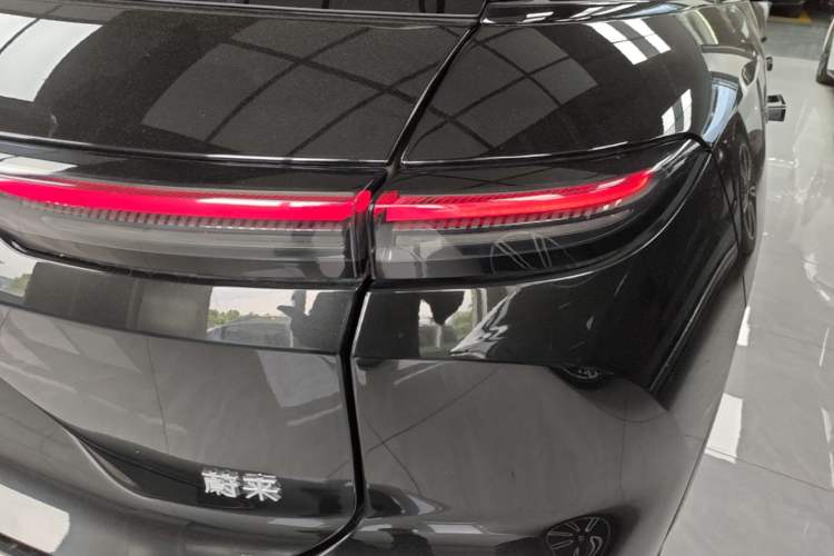 Used Nio ES6 2025 75 kWh Right Rear Taillight