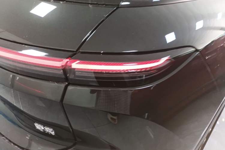 Used Nio ES6 2025 75 kWh Right Rear Taillight