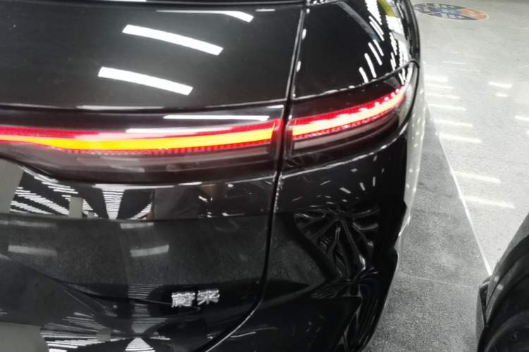 Used Nio ES6 2025 75 kWh Right Rear Taillight