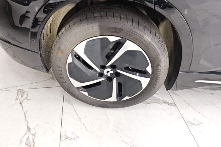 Used Nio ES6 2025 75 kWh Right Rear Wheel Hub