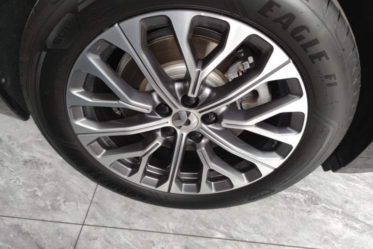 Used Nio ES6 2025 75 kWh Right Rear Wheel Hub