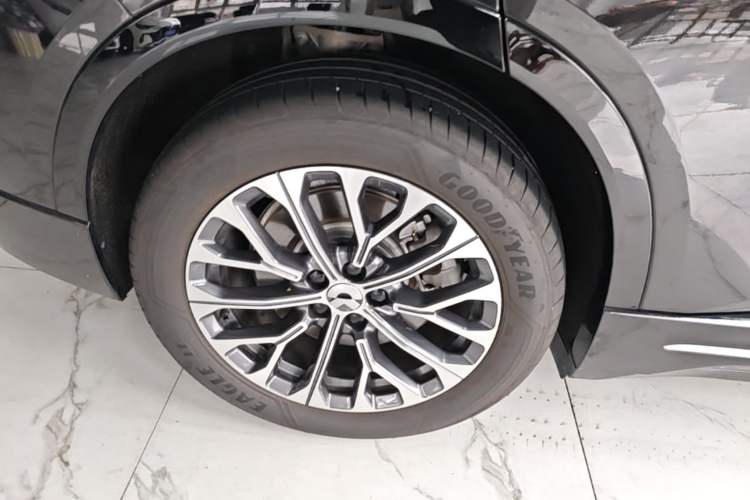Used Nio ES6 2025 75 kWh Right Rear Wheel Hub