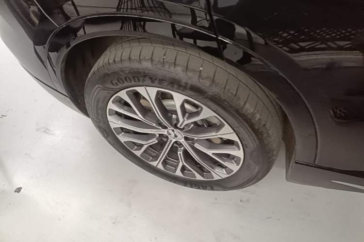 Used Nio ES6 2025 75 kWh Right Rear Wheel Hub