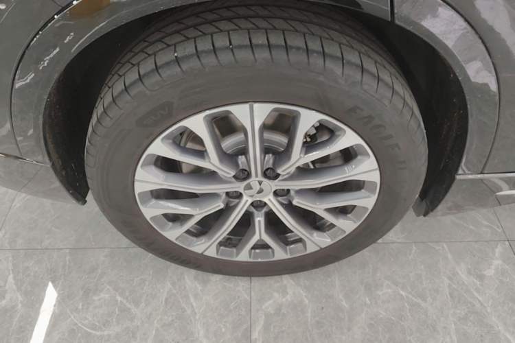 Used Nio ES6 2025 75 kWh Right Rear Wheel Hub