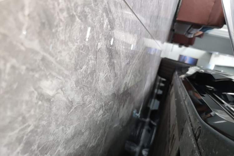 Used Nio ES6 2025 75 kWh Right Side Sill