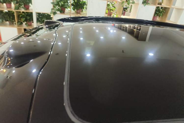 Used Nio ES6 2025 75 kWh Roof