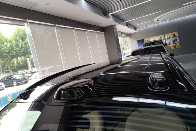 Used Nio ES6 2025 75 kWh Roof
