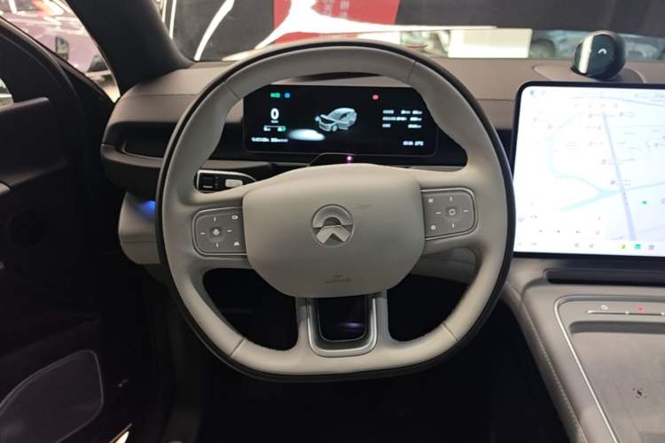 Used Nio ES6 2025 75 kWh Steering Wheel