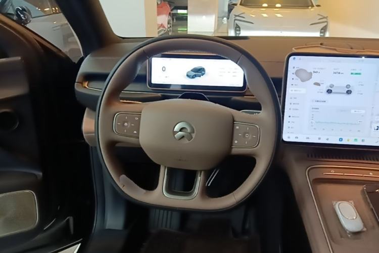 Used Nio ES6 2025 75 kWh Steering Wheel