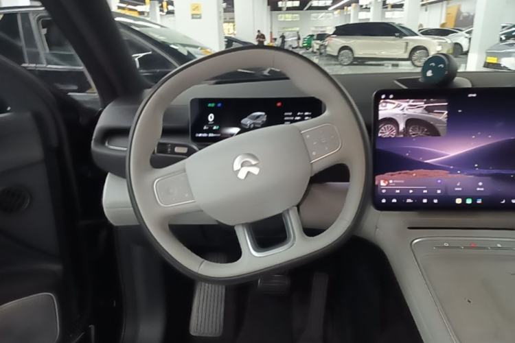 Used Nio ES6 2025 75 kWh Steering Wheel