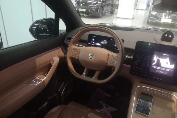 Used Nio ES6 2025 75 kWh Steering Wheel