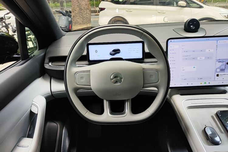Used Nio ES6 2025 75 kWh Steering Wheel