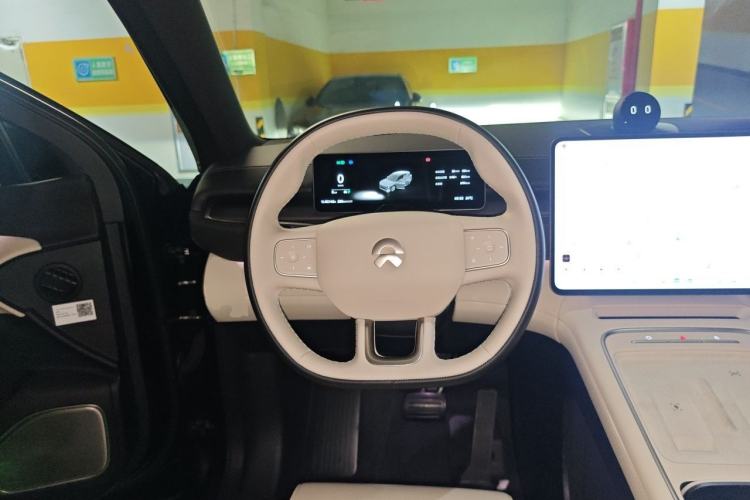 Used Nio ES6 2025 75 kWh Steering Wheel