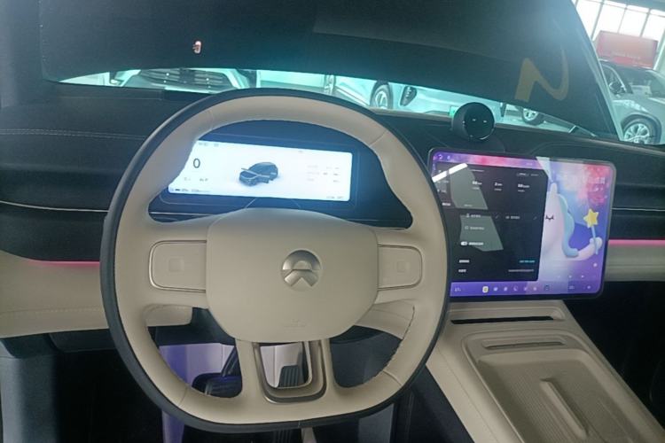 Used Nio ES6 2025 75 kWh Steering Wheel