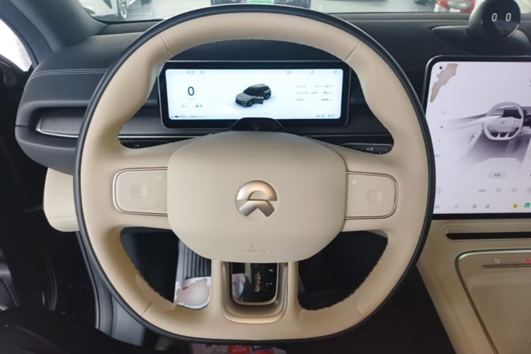 Used Nio ES6 2025 75 kWh Steering Wheel