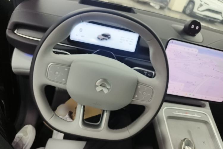Used Nio ES6 2025 75 kWh Steering Wheel